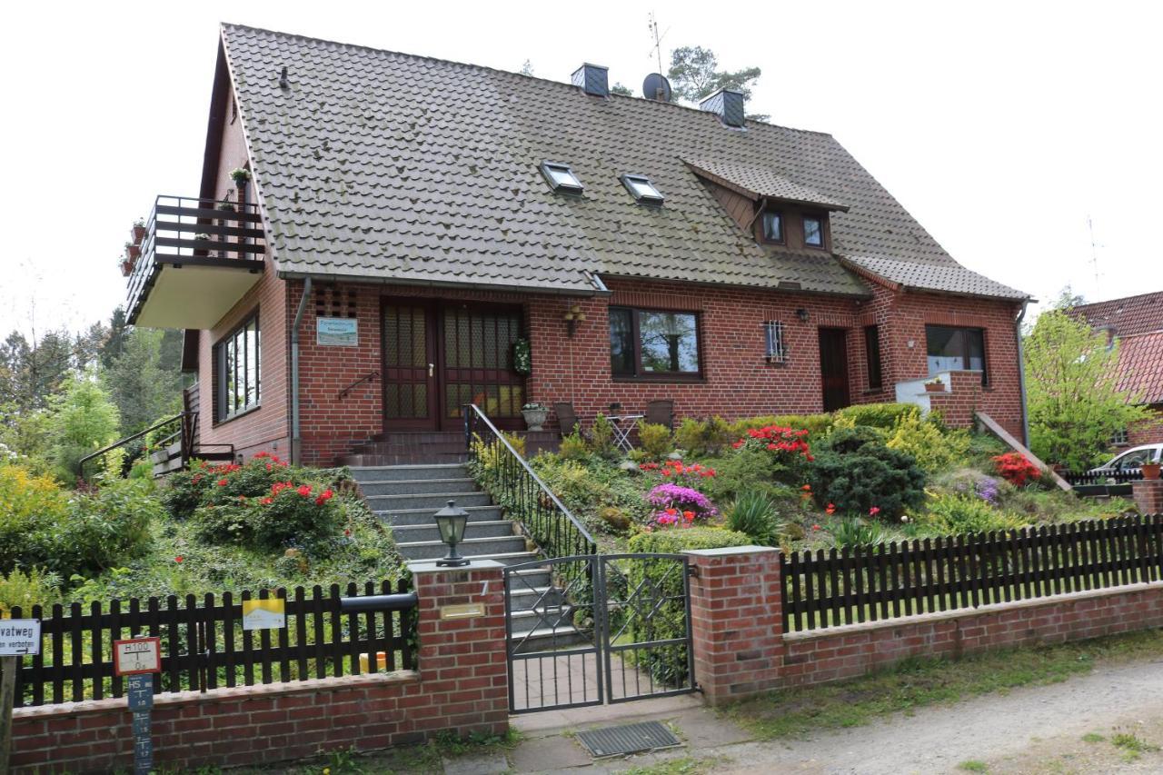 Gaestezimmer Neumair 安德罗 外观 照片
